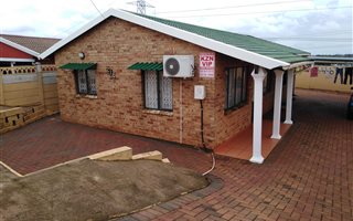3 Bedroom House in Southgate