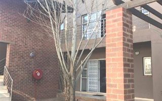 2 Bedroom Flat in Die Bult