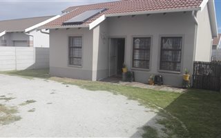 2 Bedroom House in Parsons Vlei