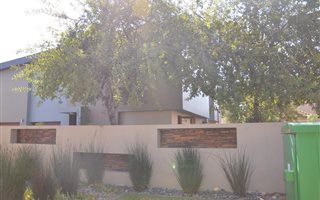 4 Bedroom House in Tijger Valley and surrounds