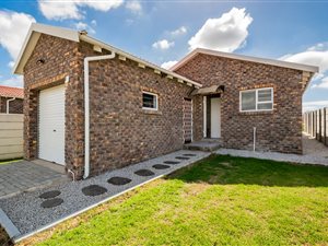 2 Bedroom House in Parsons Vlei