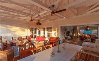 4 Bedroom Townhouse in Mount Edgecombe Country Club Estate 1