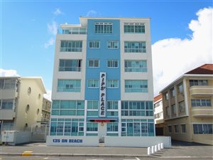 2 Bedroom Apartment in Beachroad