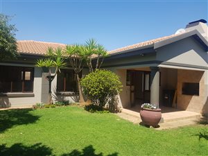 2 Bed Simplex in Silver Lakes