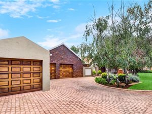 5 Bed House in Kenleaf