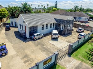 260 m² Office Space in Beacon Bay