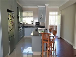 2 Bed Apartment in Illovo