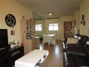 2 Bed Apartment in Glenhazel