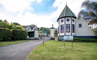 1 Bedroom Simplex in The Wolds