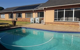 4 Bedroom House in Dal Fouche