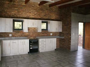 Bachelor apartment in Tijger Valley and surrounds