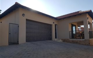 3 Bedroom House in Ruimsig