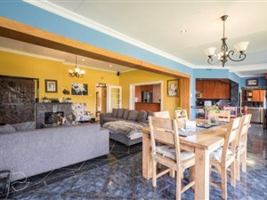 4 Bed House in Monument