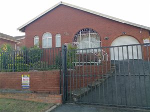 3 Bed House in Bombay Heights