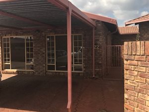 3 Bedroom Simplex in Eldoraigne