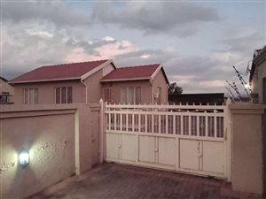 3 Bed House in Daveyton