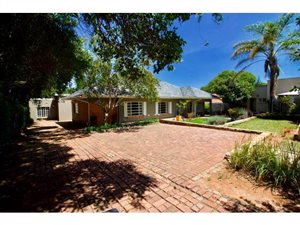 5 Bedroom House in Franklin Roosevelt Park