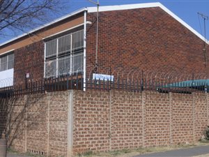 2 Bed Flat in Kenilworth