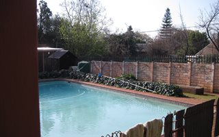 1 Bedroom Garden Cottage in Berario