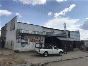 280 m² Commercial space in Diepsloot