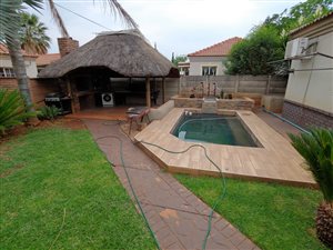 2 Bed House in Eloffsdal