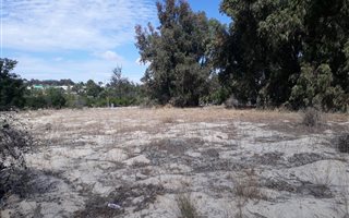 2000 m² Land available in Hopefield