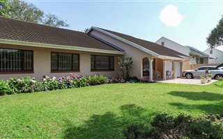 3 Bedroom House in Westbrook