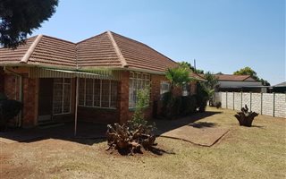 3 Bedroom House in Stilfontein