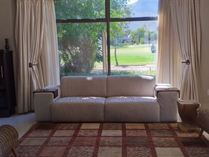 4 Bed House in Boschenmeer Golf Estate