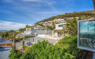 2 Bedroom Apartment in City Bowl