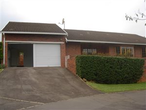 3 Bed Townhouse in Hayfields