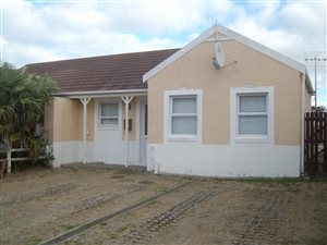 2 Bed House in Whispering Pines