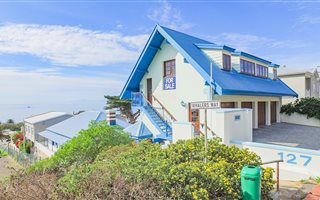 9 Bedroom House in Simons Town