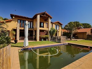 7 Bed House in North Riding AH