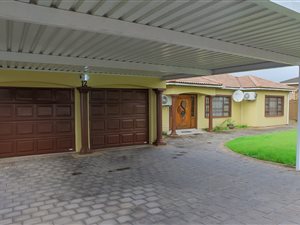 4 Bed House in Birdswood