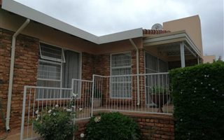 2 Bedroom House in Rangeview