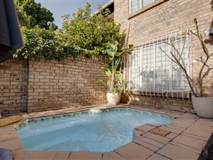 3 Bed Townhouse in Morningside Manor