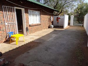2 Bed House in Lindene