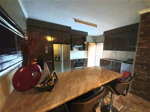 3 Bed House in Randlespark