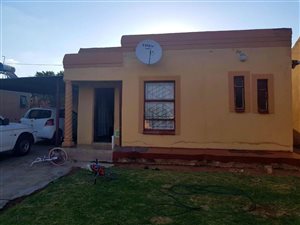 2 Bed House in Mabopane