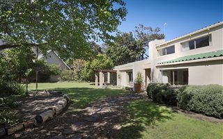 4 Bedroom House in Fernkloof