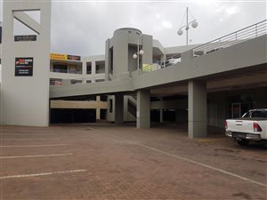 638 m² Industrial space in Colbyn