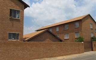 2 Bedroom Apartment in LesMarais