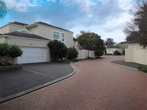 3 Bed House in Meadowridge