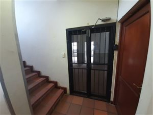 100 m² Commercial space in Silver Lakes