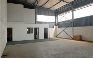 207 m² Industrial space in Spartan