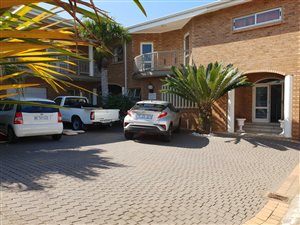 3 Bed House in Athlone Park