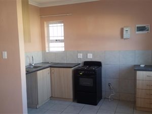 3 Bed Townhouse in Kuilsriver