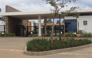 1 Bedroom Apartment in Modderfontein