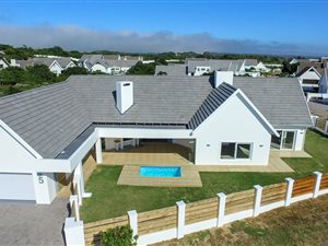 4 Bed House in St Francis Bay Canals